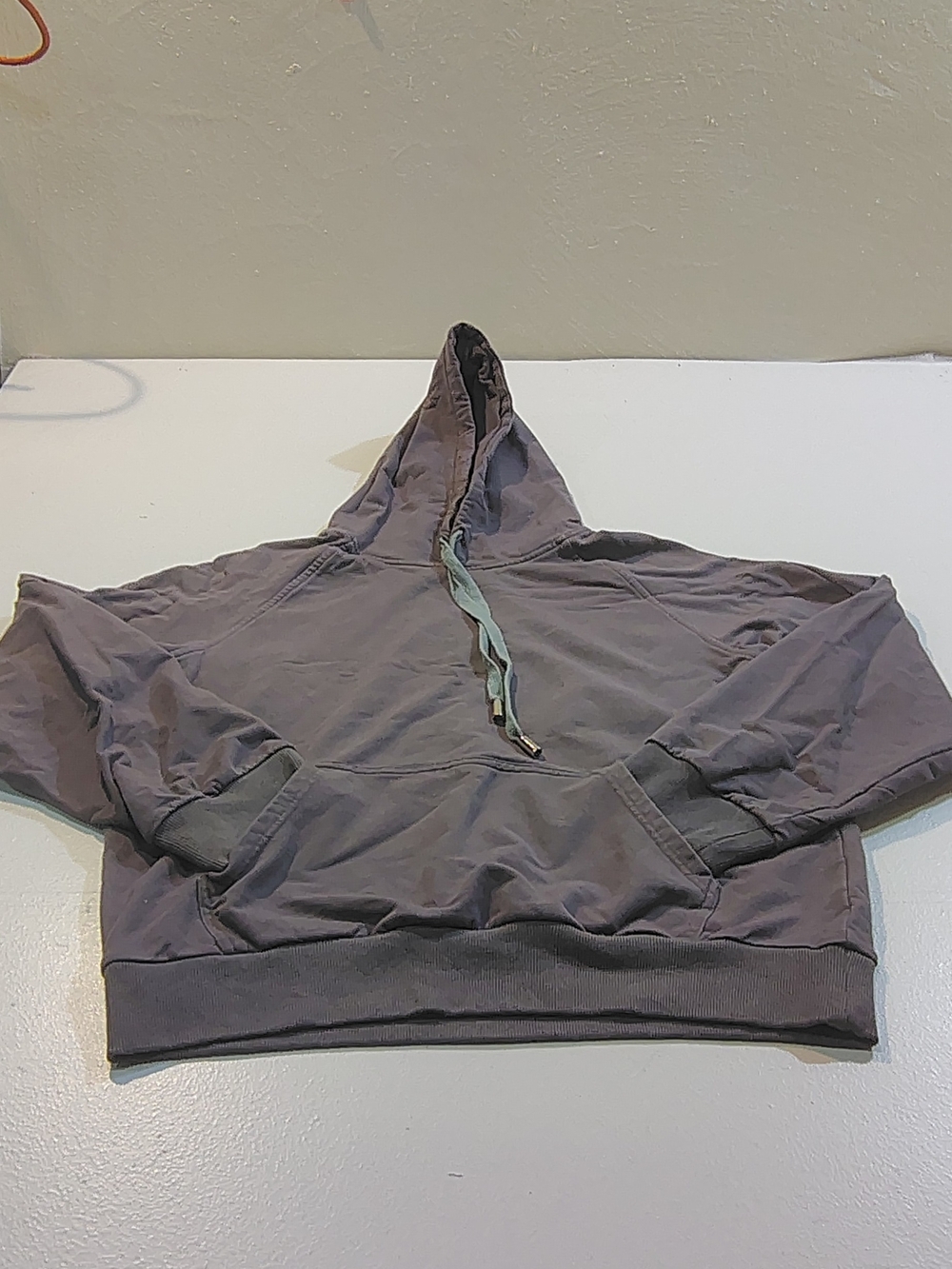 Lovello Elizabeth Casual Gray Pullover Hoodie with Front Pocket Size M